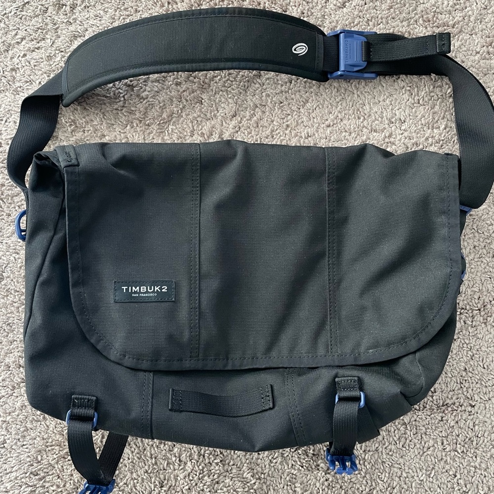 Timbuk2 lightweight flight messenger bag - black - small
